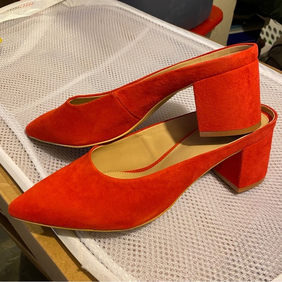 GAP Suede Pointy Mules - Women’s 9.5 - Bright Red - Picture 2 of 6